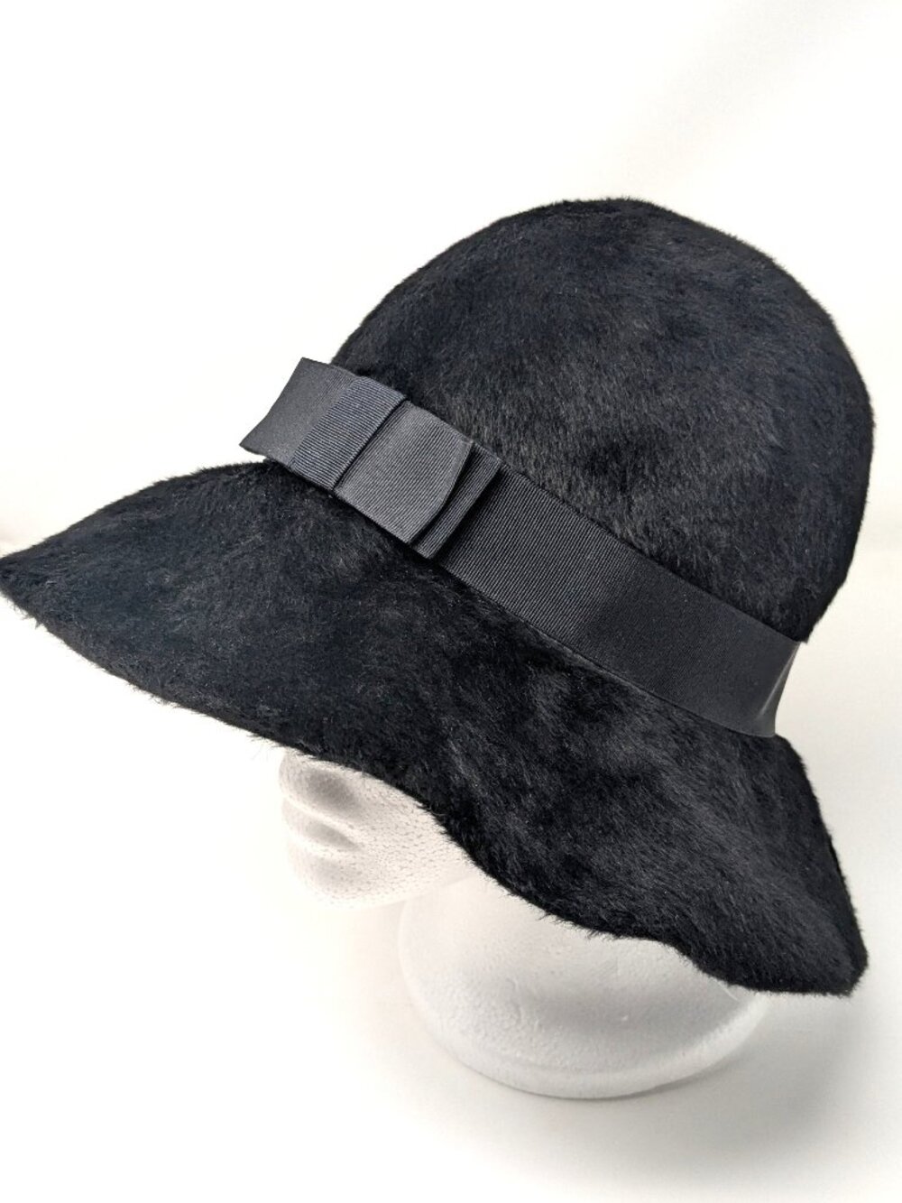 BORSALINO VTG Cloche Hat Felt Fur Odette i4629 Black Florence Italy Sz 4.5